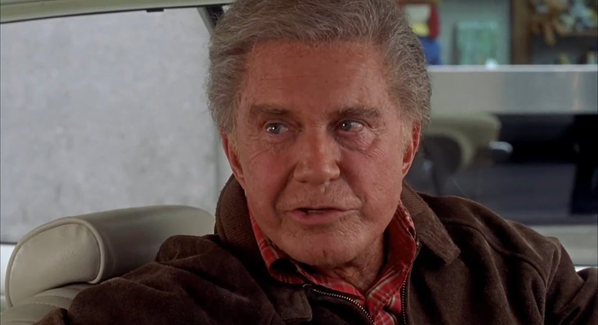 En esta escena en la que tío Ben dice “With great power comes great responsibility” se usó el MISMO audio del actor Cliff Robertson en la película de Sam Raimi del 2002.