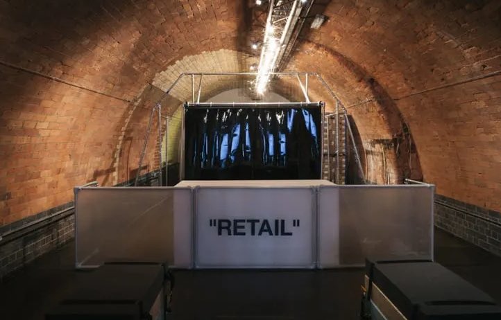 GetaPopUp's tweet photo. As an official #Nike partner for this generation-defining collaboration, he transformed the Kachette in Shoreditch, Central London, into an immersive gallery space which told the story of each iconic silhouette and its reconstruction by the inimitable #VirgilAbloh 👟👟 https://t.co/QAeqTci5WQ