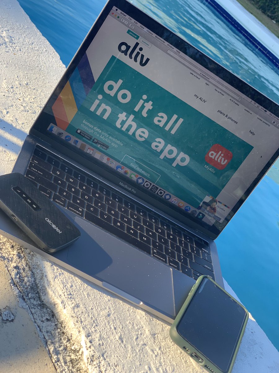ovadosethedj's tweet photo. #OvadoseRadio has had ALL my attention for 2 weeks straight and I haven’t been outside my house since. WiFi doesn’t work so well outside, but thankful for miwifi box. #KeepingYouConnected #BeAliv #OvadoseStillAliv https://t.co/Q1ouikrIg0