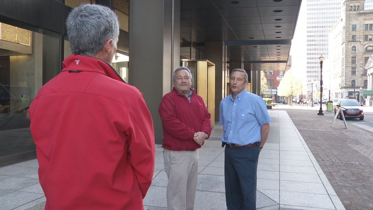 WDRBWAVE's tweet photo. LANE | The Krill brothers aim to keep feeding downtown workers: https://t.co/uvcWgU19YP https://t.co/6SJhwlTB4L