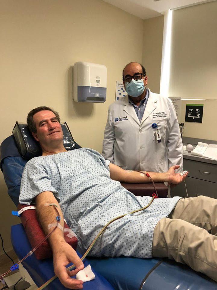 rdmaquiavelo's tweet photo. !ÚLTIMA HORA!

El primer caso de COVID-19 ya curado en Nuevo León, dona plasma de su sangre para los pacientes críticos ya que tiene anticuerpos que ayudan a combatir esta enfermedad.

Tony Peña es su nombre y hoy da muestra de solidaridad

Bien por esos gestos de un Regio https://t.co/CeplkcmBgp