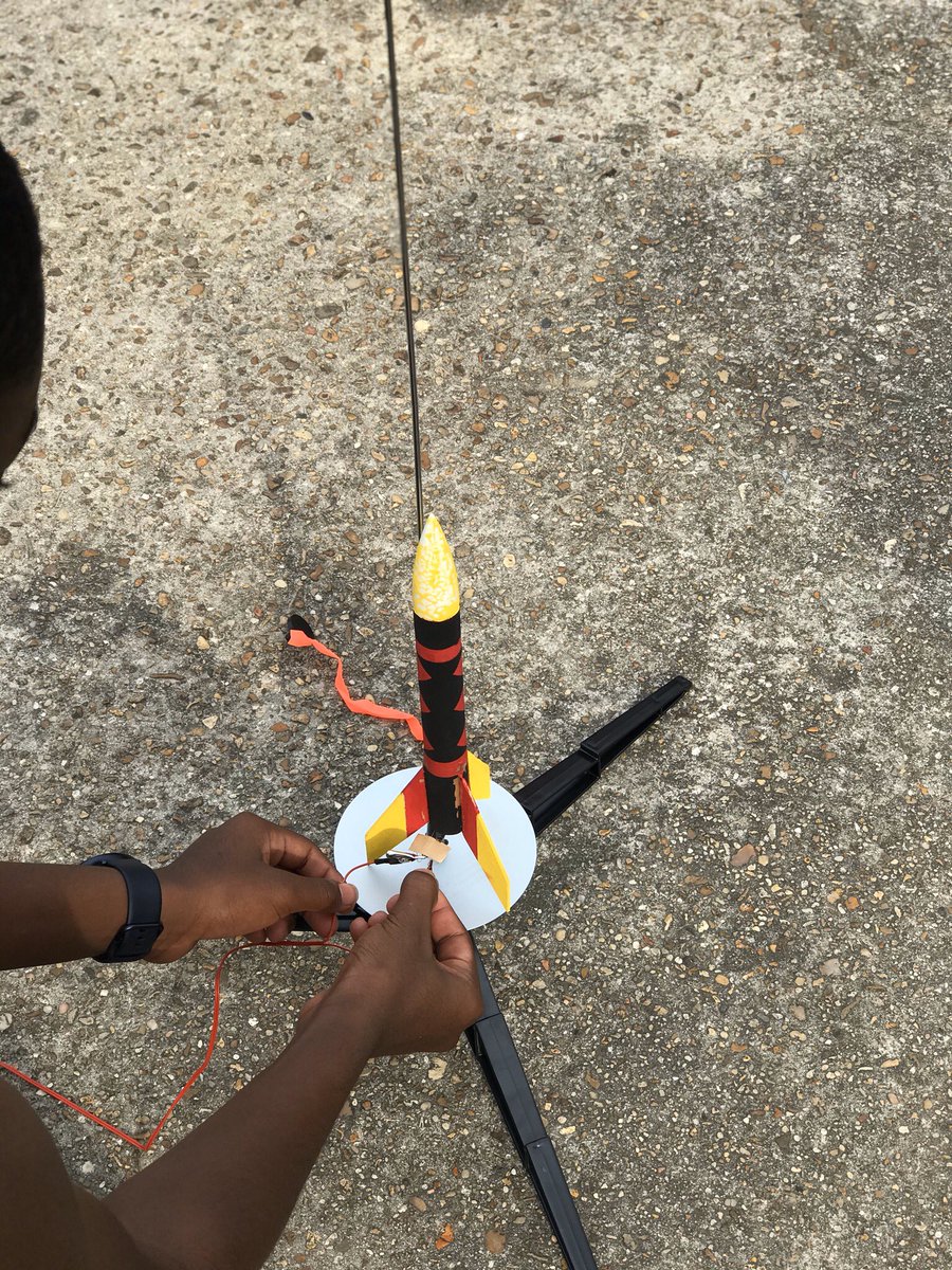 Dimples08nLA's tweet photo. Mission Accomplished- Blast Off! 
When boredom strikes at the Bezue household... #nasaherehecomes #NASA #deucebezue #STEM https://t.co/YnNhd4J4N1