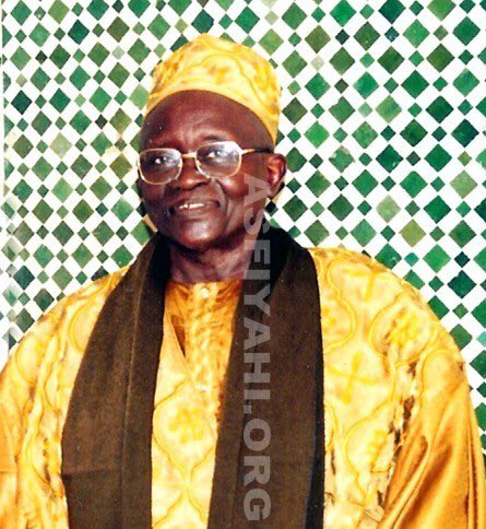 03 Avril 2019- 03 Avril 2020. Serigne Sidy Ahmed Ibn Babacar Sy Rta. L’adepte du maxime “ le croyant doit chercher le savoir du berceau au tombeau”. Voilà un an déjà qu’il nous quittait!!! Qu’Allah l’accueille dans son paradis firdawsi! Fatiha + SF + 41 Ikhlass niou teudje ko SF