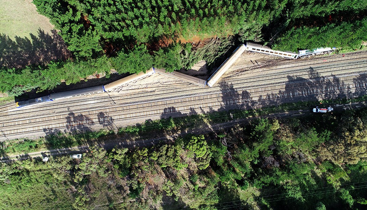 The ATSB has released the preliminary report from its ongoing investigation into the derailment of XPT passenger train ST23 at Wallan, Victoria on 20 February, in which the driver and assisting qualified worker were fatally injured.
atsb.gov.au/media/news-ite…