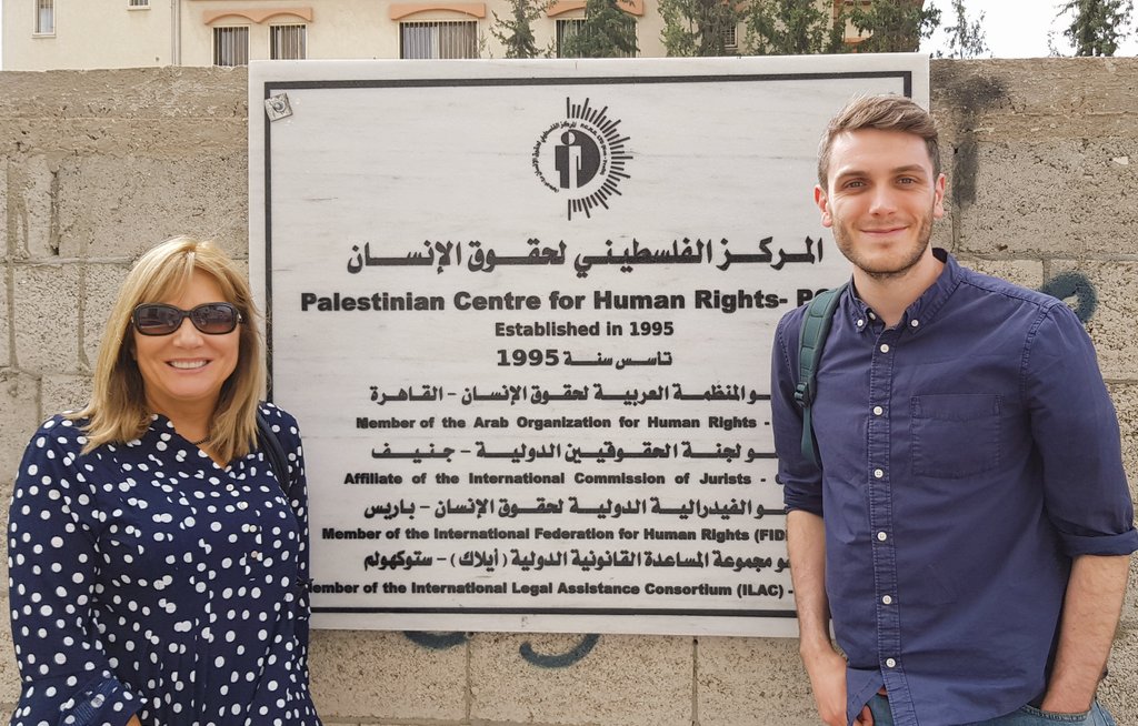 conoraon's tweet image. So delighted that my brilliant pal and legendary Senator @frances_black just got re-elected!! This is us outside the Palestinian Centre for Human Rights in Gaza, 2018 - I've never met anyone with her courage in standing up to injustice. G'wan Frances! #Seanad2020
