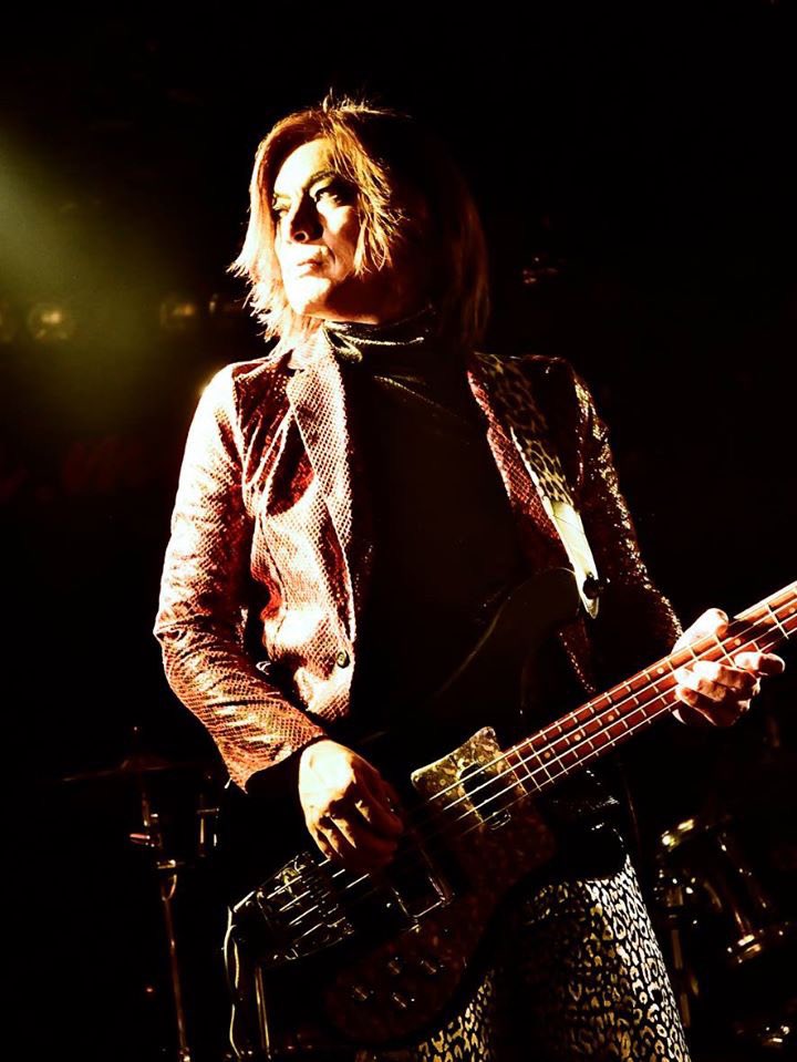 itoh_vox's tweet photo. 2018年4月のuedand@渋谷ラママ
渡邊 真さんに撮影していただいたもの
渡邊さんも2年後がこうなるとは思ってなかっただろうな
#uedand https://t.co/9kn1U0EXlD