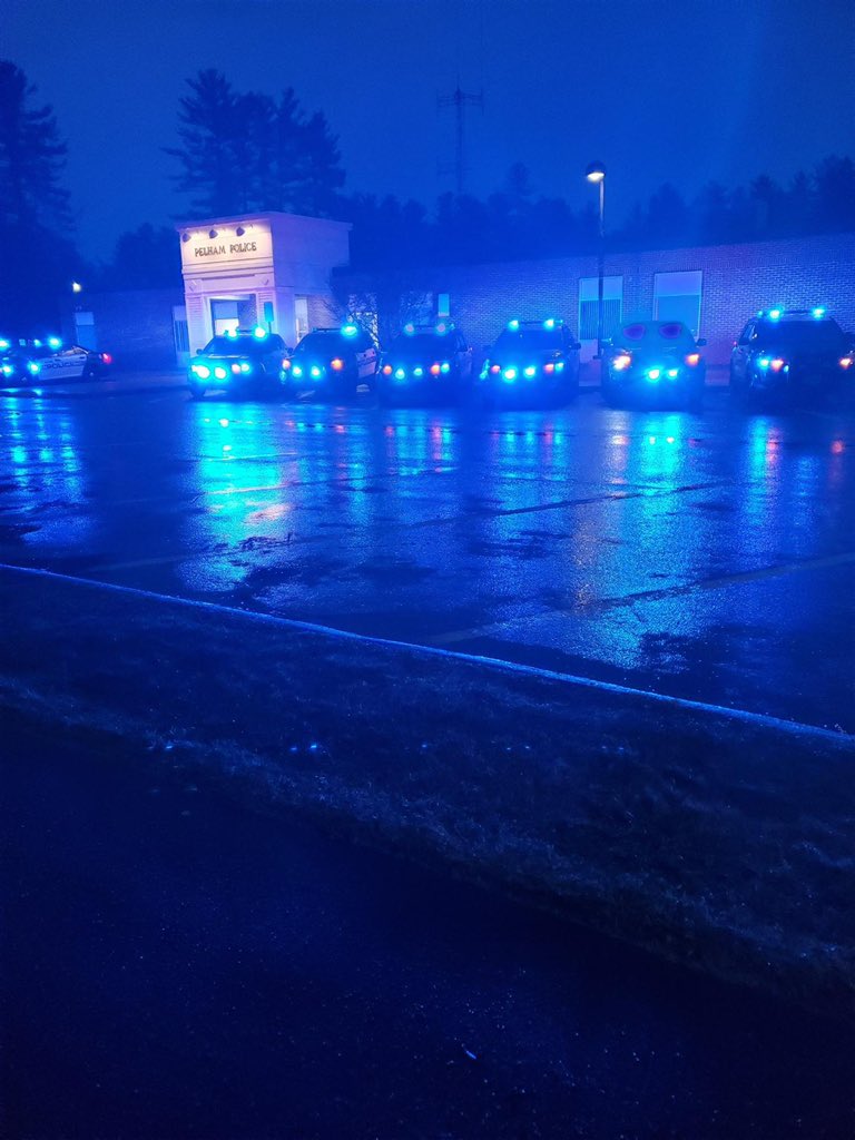 PelhamNHPolice's tweet photo. PPD lighting it up blue for Autism Awareness! #AutismAwareness #LightItUpBlue https://t.co/HEpWgXjIZ8
