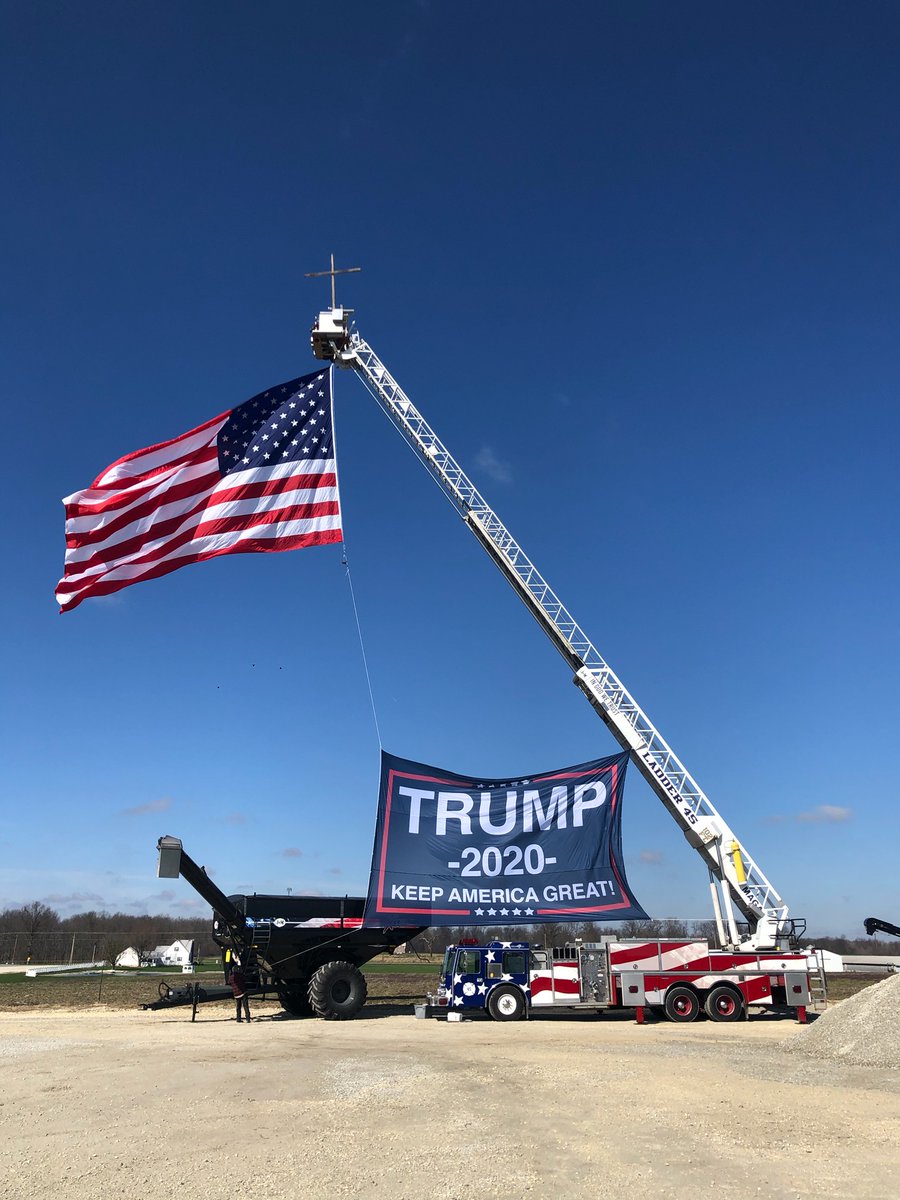 GabeGrieshop's tweet photo. Retweet to let @realDonaldTrump see our new setup. #trump2020 https://t.co/hp0tk4zKQi