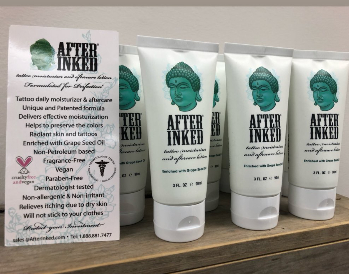 AfterInked's tweet photo. #InternationalChildrensBookDay #afterinked #proudusers #formulatedforperfection #afterinkedeveryday #tattooaftercare #inkseal #npj #vegan #childrensbooks #worldbookday #reading #booklover #illustration #book #drawing #littlebuddybooks #mkltattoos #misswildwest #mkltattoos https://t.co/qWvMBnfOjn