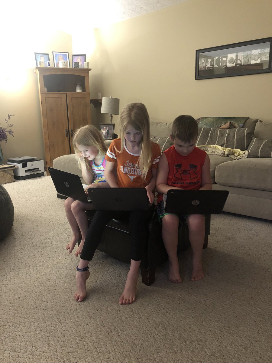davey_pto's tweet photo. Alright Davey Families!!!! Let’s see those Chrome Books in action! Send us pics of your kiddos working hard from home!!!! 👩‍💻🧑🏽‍💻💻📚📖 #daveyteachersrock https://t.co/hNRAKlAqxK