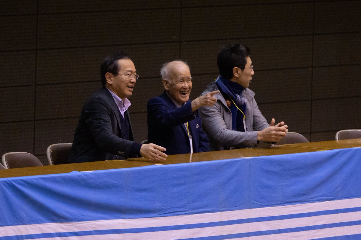 ともや On Twitter イズミ 山西義政名誉会長 中央 この方がいなければ広島にメイプルレッズは無かった メイプルはもちろん イズミは各種大会のスポンサードや カープ サンフレのパートナーにも 優しい笑顔が印象的でした ご冥福をお祈りします 写真