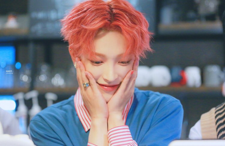 𝓭𝓪𝔂 92: 𝓲 𝓵𝓸𝓿𝓮 𝔂𝓸𝓾...i love u today, i will love you more tomorrow and until the last day i will love you because you mean the world to me #ATEEZ    #에이티즈    #홍중  #HONGJOONG  @ATEEZofficial