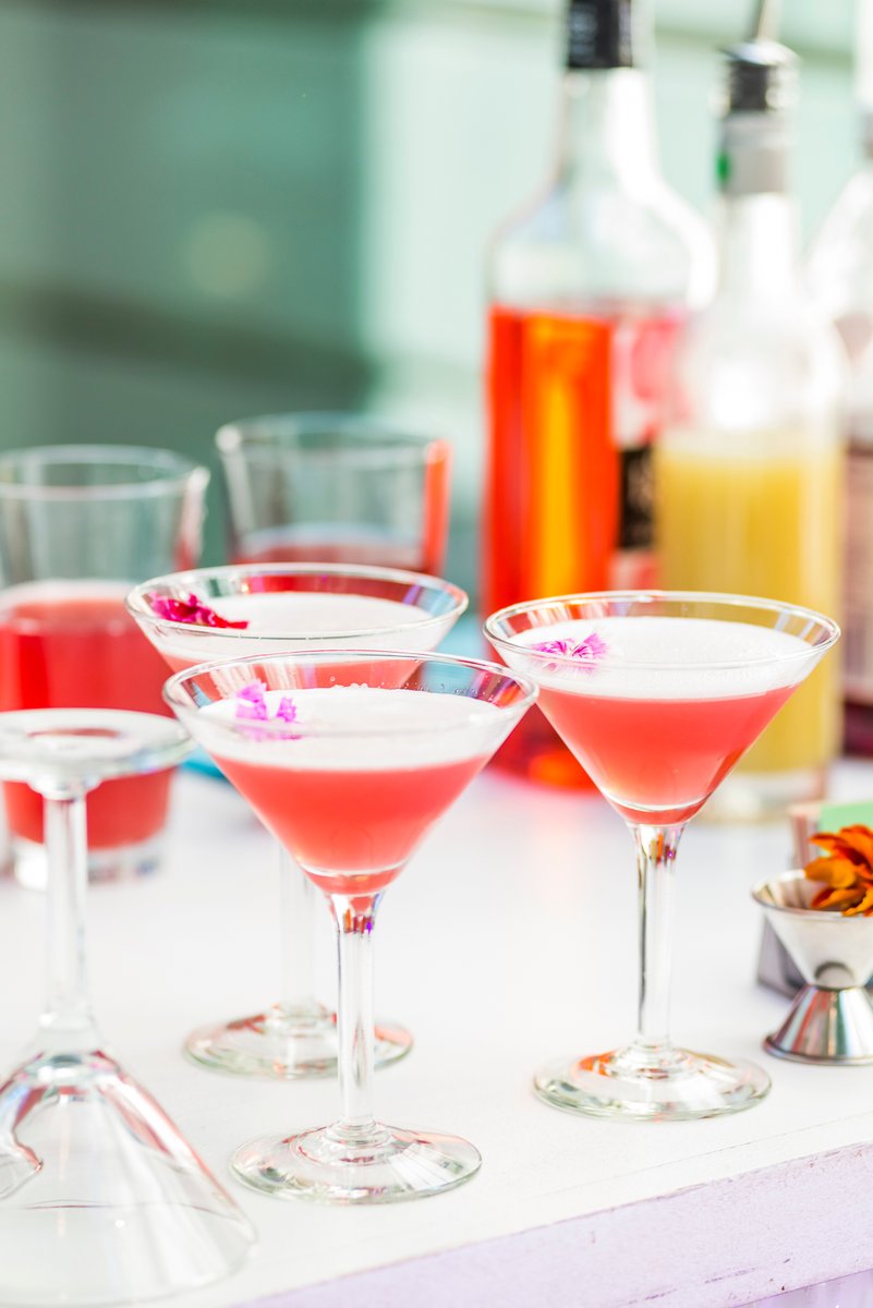 HireComplete's tweet photo. Some cocktail inspo for those at home making their own
"quarantinies" tonight 🍸

#completefunctionhire

~~
Cocktails @liquidinfusion
Venue @immigrationmuseum_melb @museumspaces
Photography @stewiedonn
Catering @ra_australia https://t.co/XhVEmnBAJ8