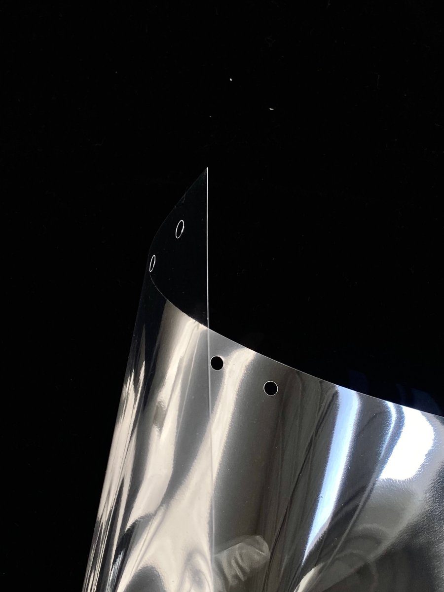 HiveLighting's tweet photo. This is a #faceshield and #hive is proud to help #3DAgentsofShield build the essential #PPE our Doctors, Nurses and First Responders! Visit https://t.co/HvwdU4loC2 to donate or volunteer. Over 1000 face shields donated! #flattenthecurve #helpournurses #hivelighting #madeinla https://t.co/xx8IWTOOFA
