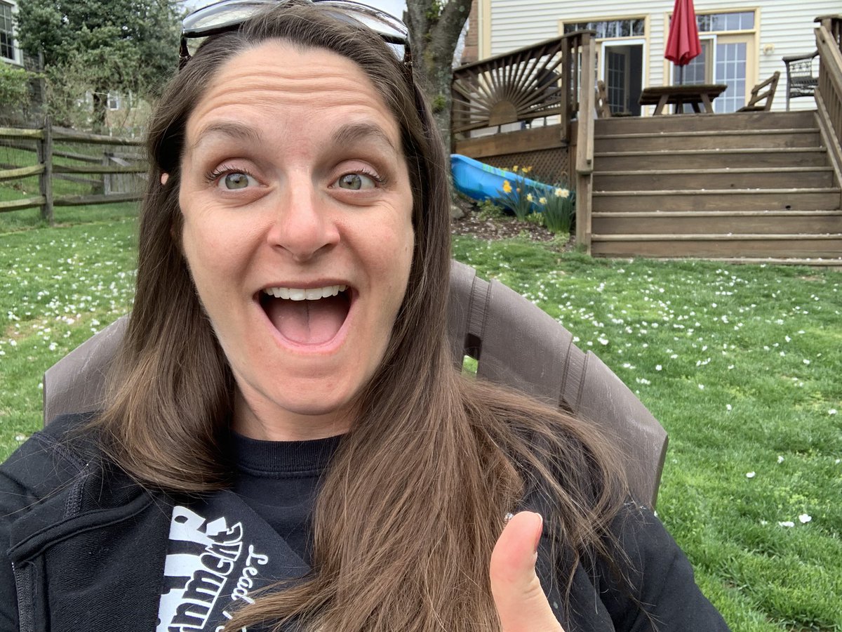 CoachKenneyXC's tweet photo. I keep forgetting to post my #hibernatingbears

Here’s yesterday’s BEAR WEAR! And some outdoor time with my favorite new co-workers! https://t.co/dyyDeCanXm