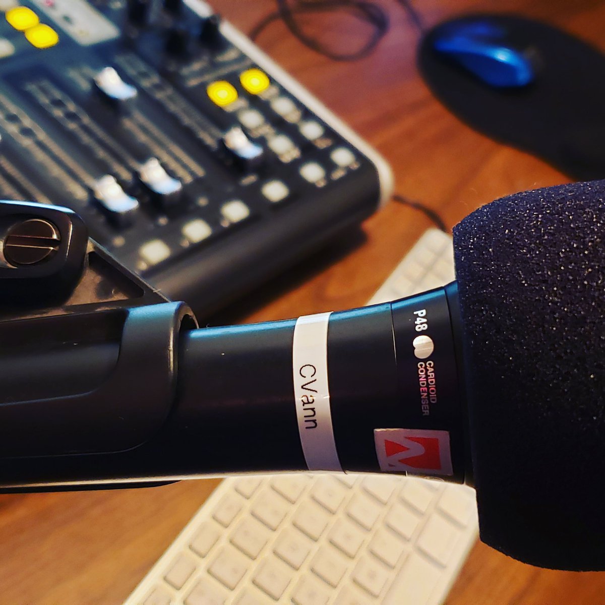 ourayphan's tweet photo. On Air with #TheXBlend @krkqmountainchill. An eclectic set of music inspired by life in the mountains. Tune in at 95.5FM or 98.9FM locally or https://t.co/AB3XI5TgNT everywhere else. #MusicIsTheKey https://t.co/ea3XqUYibB