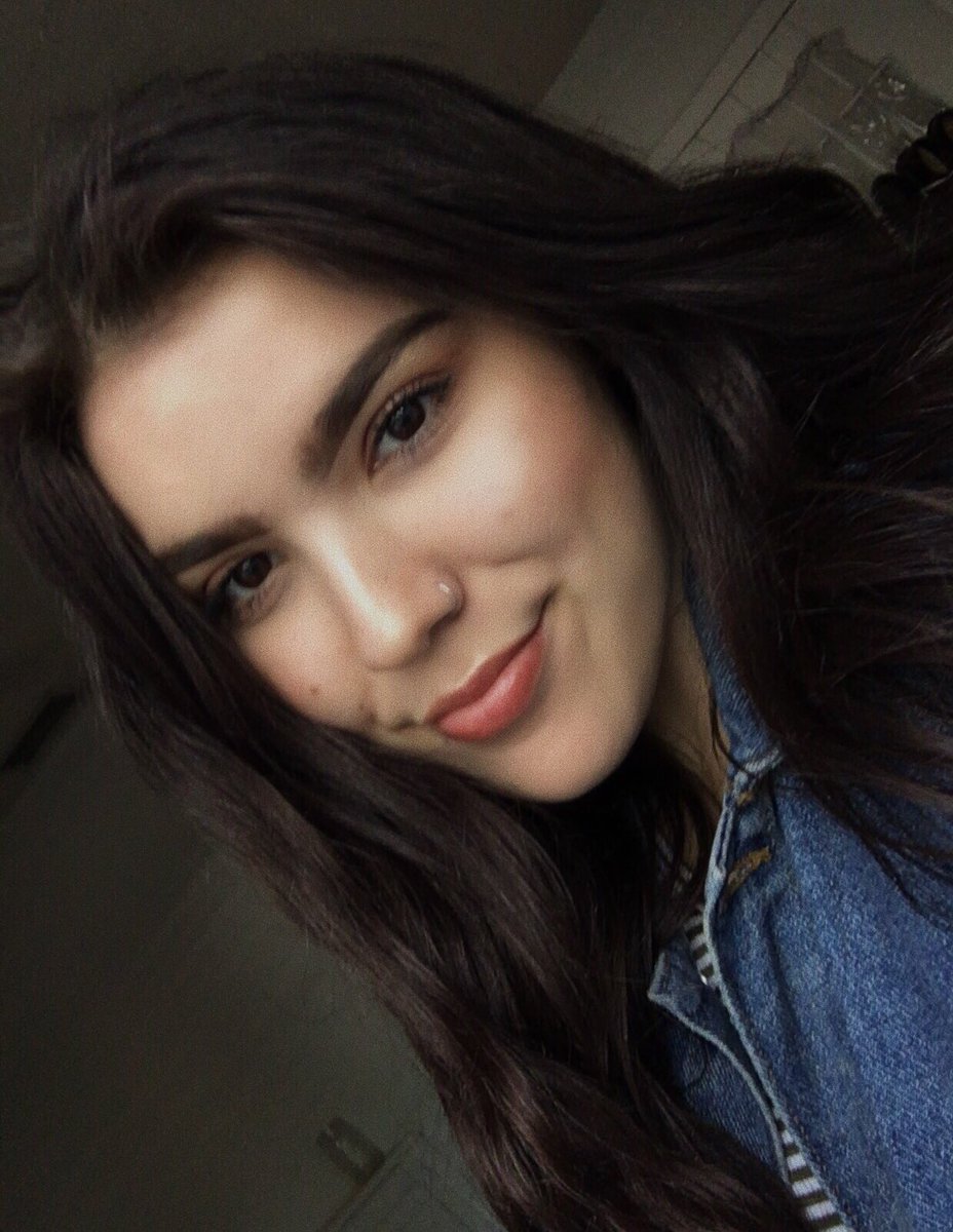 MeDanicaJean's tweet photo. hi my gf is pretty &amp; cool, pls appreciate the art during these times of hardship https://t.co/PuaGeZxgkS