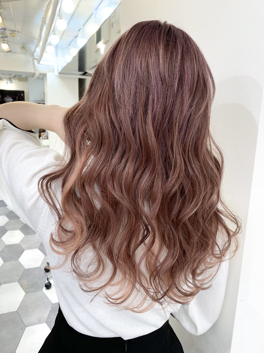 ayanennen312's tweet photo. 4月3.4日モデルさん募集🌟
場所⏩Lapis池袋店
時間⏩21時~
▪️ワンカラー
▪️グラデーション
▪️ダブルカラー
最安値でのご案内です！
DMお待ちしてます🌹
#モデル募集
#カラーモデル
#ブリーチカラー
#ブリーチモデル
#ダブルカラー
#グラデーション
#インナーカラー
#春カラー
#インナーカラー
#モデル https://t.co/EfAlNc2WJd