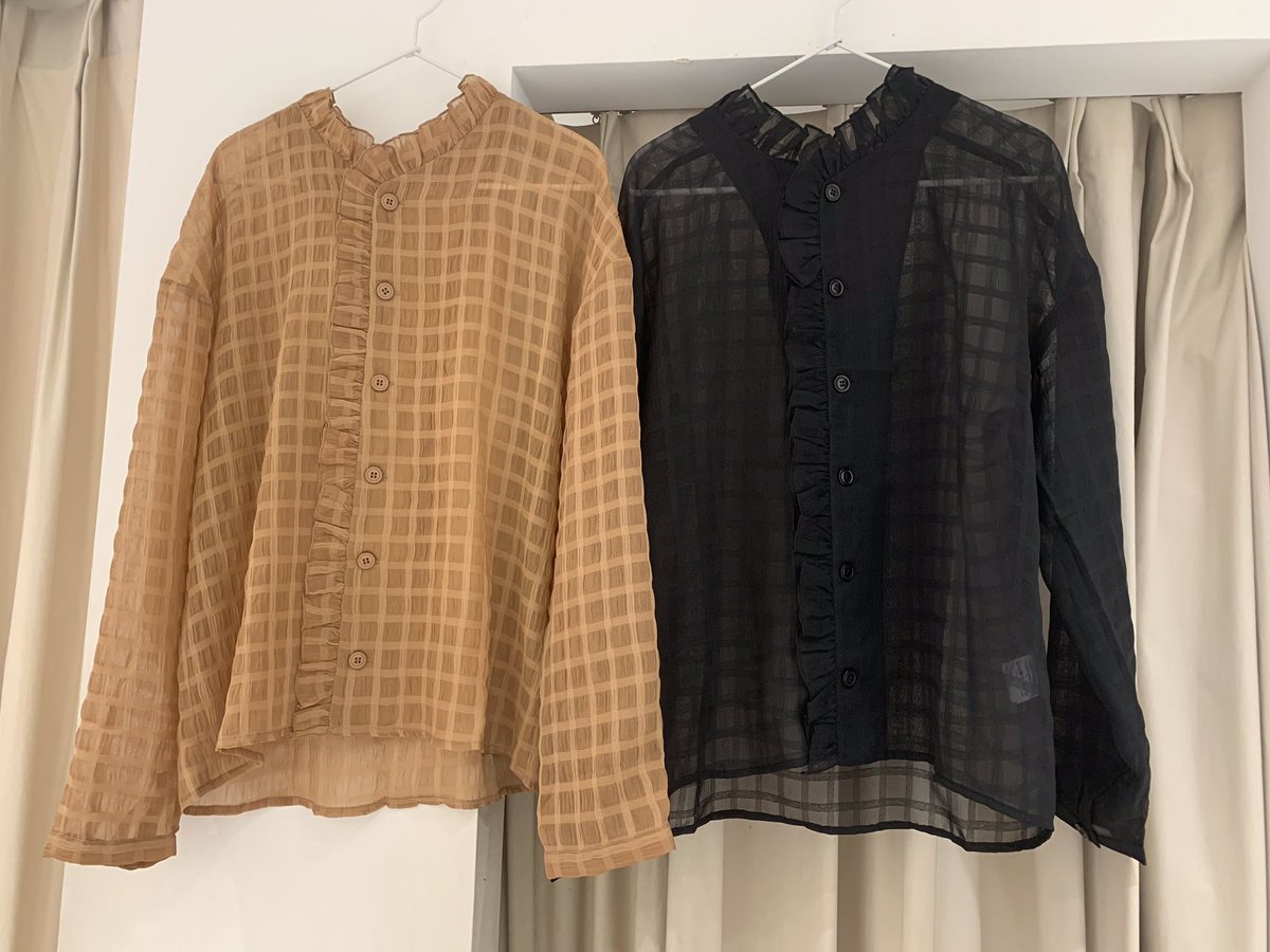 Merry Jenny 名古屋店 おすすめアイテム シアーチェックフリルブラウス アイボリー ブラウン ブラック ブルー 8 000 税抜 羽織としても使えるシフォン素材のブラウスです 電話通販も承ります 052 684 64 Merryjenny 名古屋parco T
