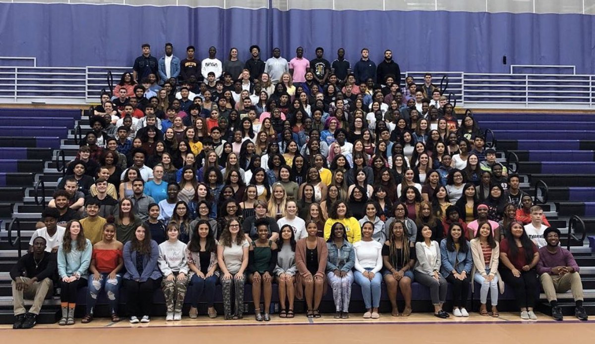 BDSeniors20's tweet photo. We Are Wayne 💜🤍 https://t.co/9RyRyTI1w2