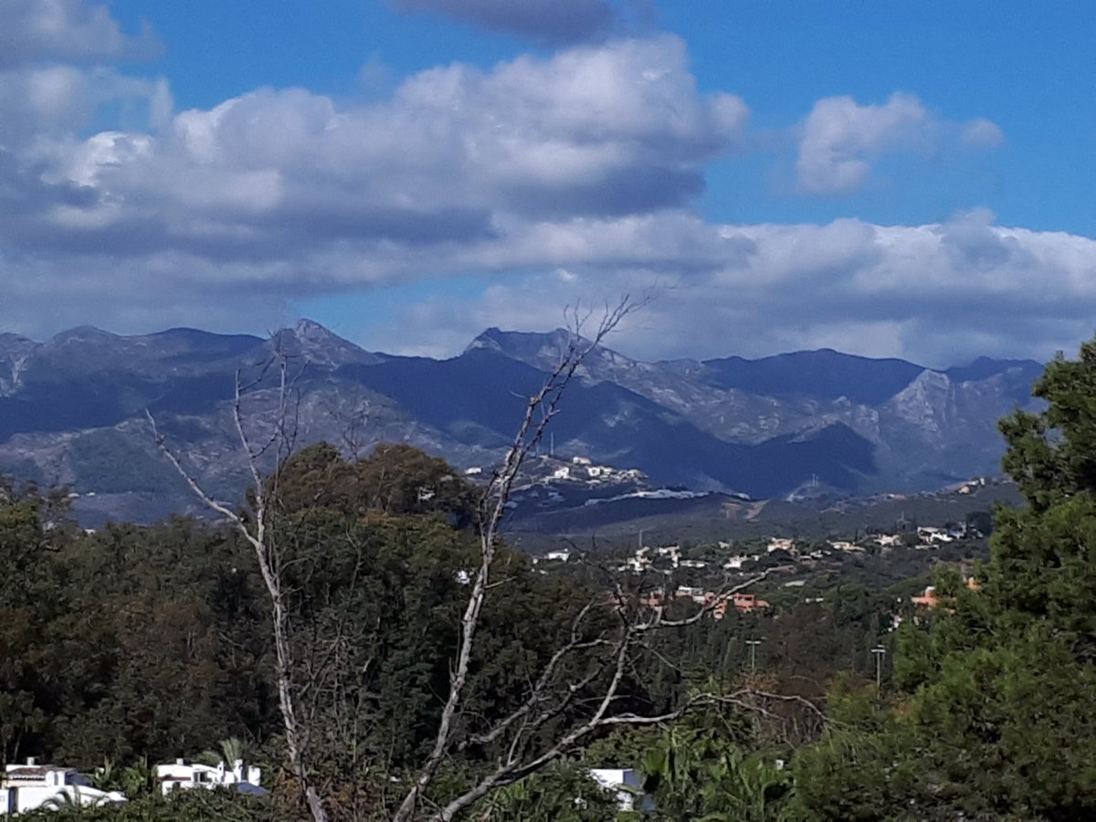 CalvinEmeka's tweet image. I am challenging everyone to post a photo you've taken from a place you've been. The only thing is that you NOT appear in it. Just a pic, no description. Let's flood profiles with landscapes to ease this isolation. Copy this, post a photo &amp;amp; let's travel virtually around the world