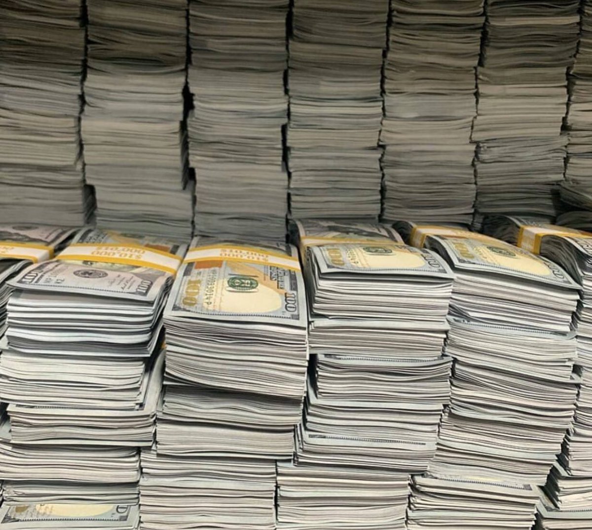 brian86572848's tweet photo. sugar babies wanted for $700 weekly allowance RT or DM if you’re interested in this and also no nude is needed I just want to help financially, Daddy loves all his sugar babes 💋💛🥰
#sugarbabyneededFirst #sugarbabyserious sugarbaby #sugardaddylegit🥰🥰 https://t.co/PlhoGX7eek