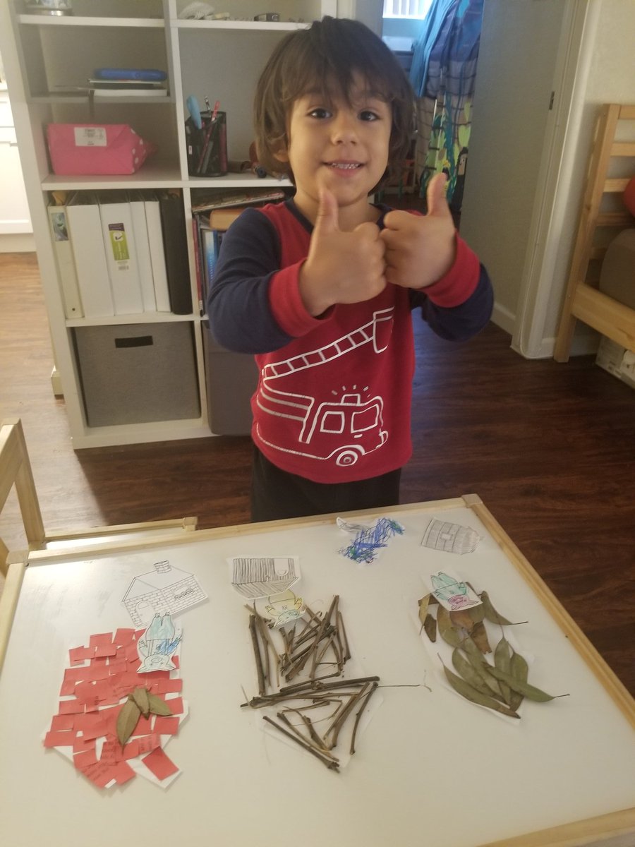 This preschool distance learning project focused on The 3 Little 🐷. This #MightyMustang scholar did a great job creating models of each 🏠.
🐎
Este proyecto de educación a distancia preescolar se centró en Los 3 🐷.  Este erudito hizo un gran trabajo al crear modelos de cada 🏠.