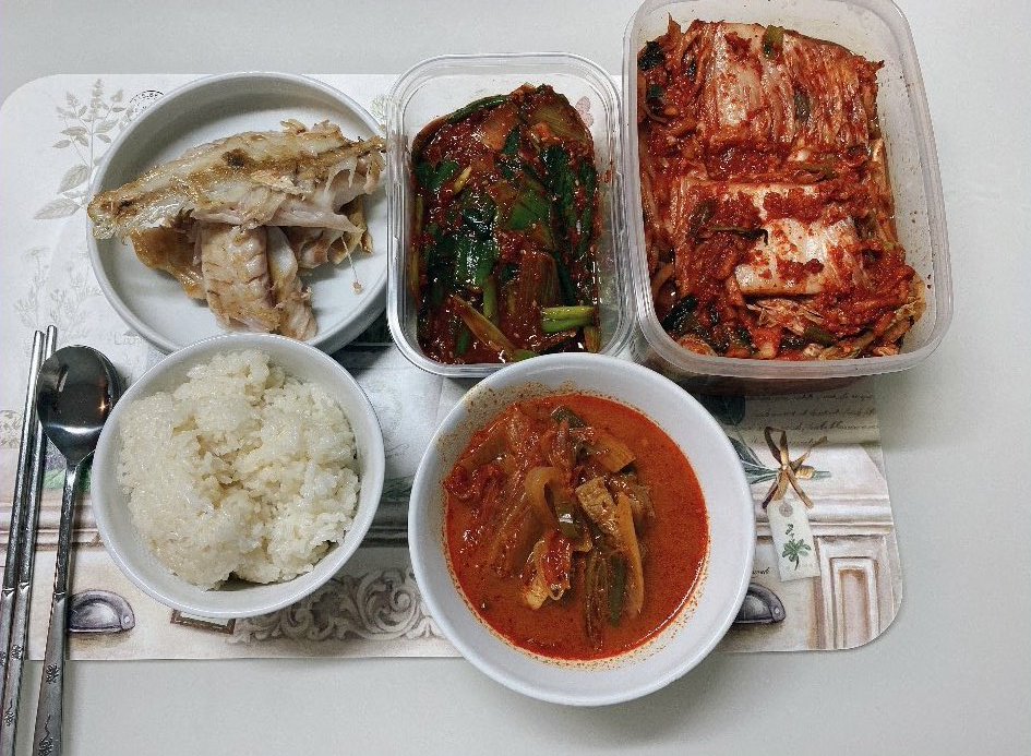 89. The meal that dhyuck prepared for tyong hyung