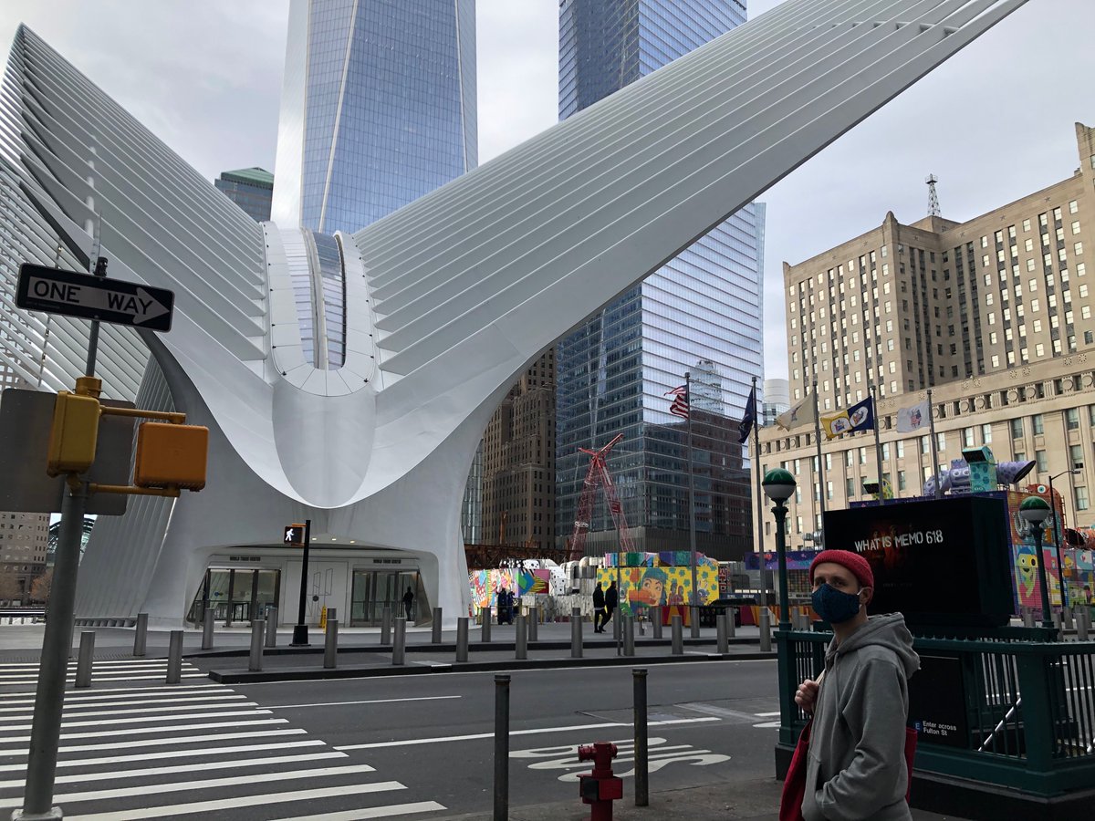 5. Calatrava’s winged ribs soar over almost no one