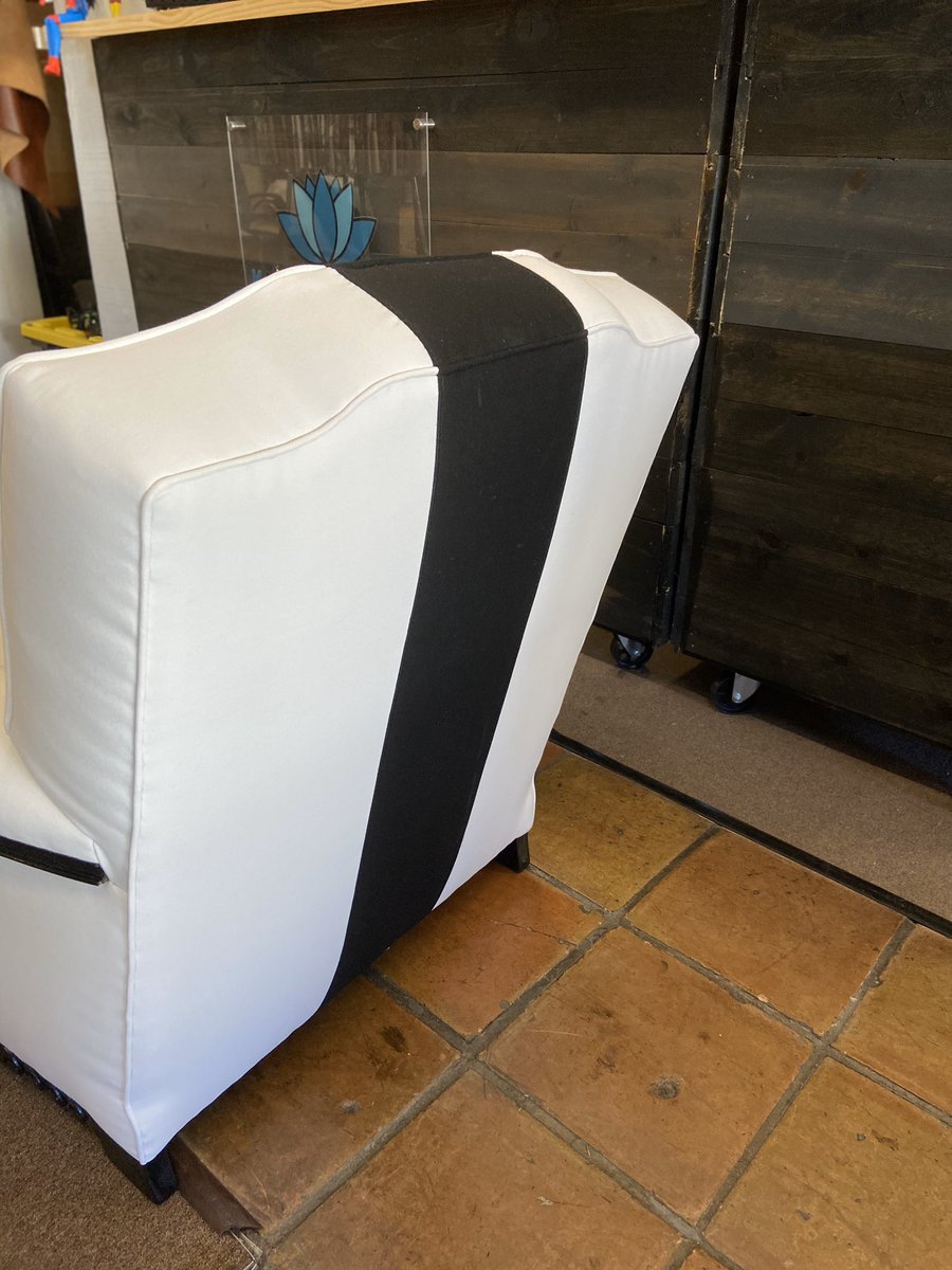 KZI_AZ's tweet image. Making Sunbrella formal! #sunbrella #kziaz #blacktieaffair #customfurniture #azsmallbusiness