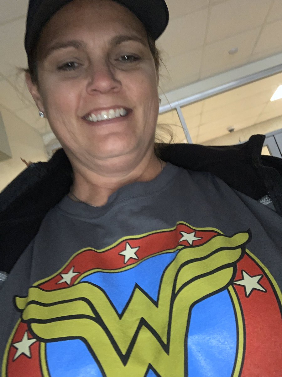 FPSBillieKids's tweet image. Could resist having a little fun today while supporting my FPS Super Hero friends!! One thing is for sure...I sure miss them!  😢 ❤️#FPSPride #FPSSpiritWeek #SuperHeroDay #SuperStudents #ProudPrincipal