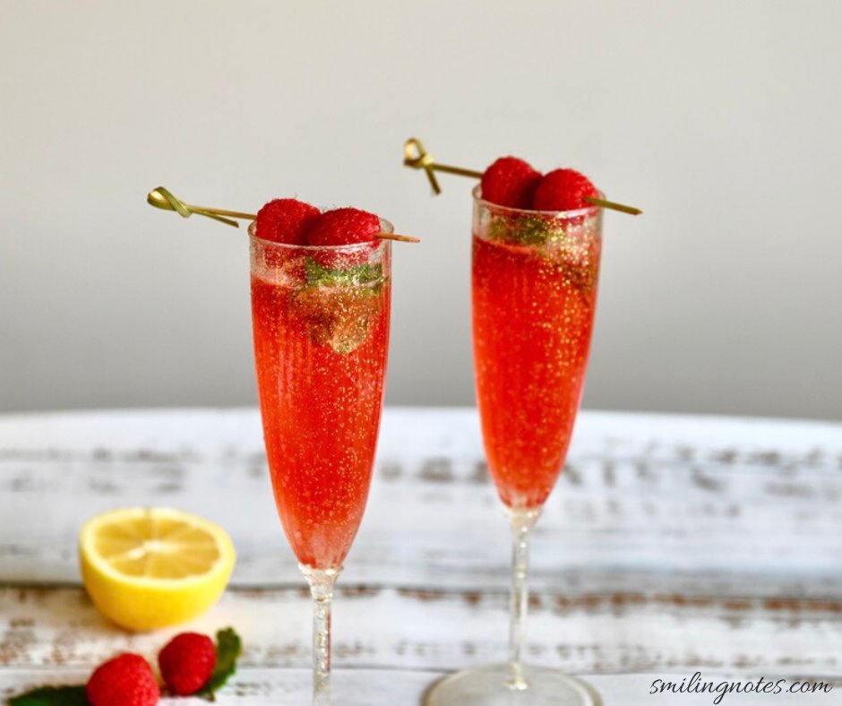 smilingnote's tweet photo. #ad In case you're looking for an easy mocktail to make at home with just 3 ingredients, check out this Sugar Free Citrus Raspberry Sparkler recipe -https://t.co/8BxZOxqLYf #EasterwithTorani
@torani https://t.co/guTLcCK94f
