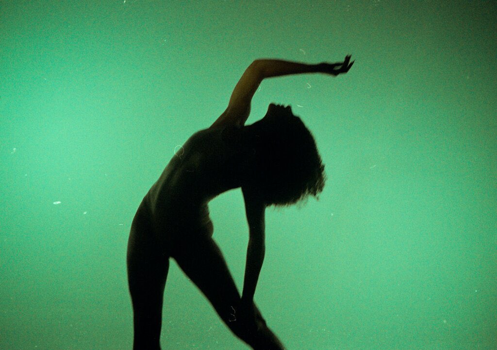 haileemdyer's tweet photo. when I was younger, I was always insecure about my “length”. I hated the fact that I felt so long.

As I’ve gotten older, I’ve learned to not only love it, but use it to my advantage. 

Jake has a great way of capturing it in a way I can be proud of. 

thank you @insvin https://t.co/ugKvMquVR5