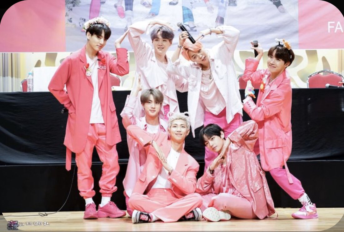 Favorite Kpop men & the color pink [Bangtan Edition]