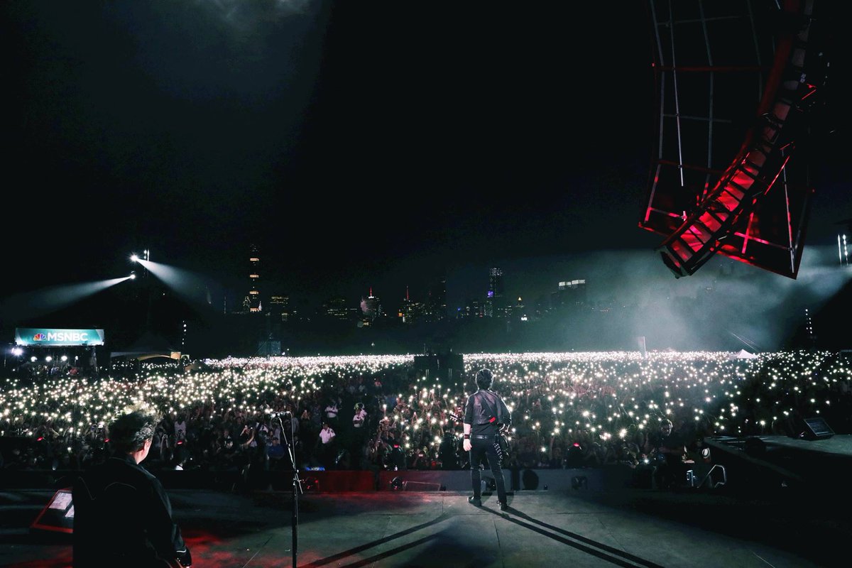 GreenDay's tweet photo. For those asking about the rescheduled Asia dates...

Hold on to your tickets - they'll be good for the new shows. If you can’t make it to the new date please go to the point of purchase for a refund.

Info + new dates --> https://t.co/dEoIQf5e1c https://t.co/uIxNpKtm3J