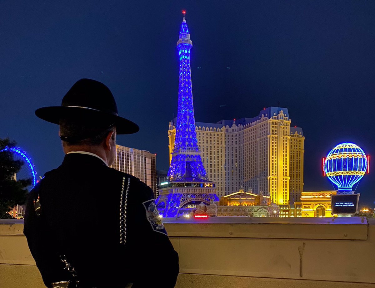 What a beautiful way to honor State Trooper Sgt. Ben Jenkins. 💙 #lasvegas #honor #nhpsocomm
