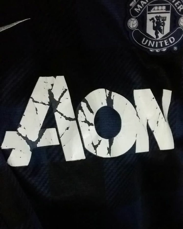 Anggaeru8's tweet photo. Jersey Manchester United away
Season 2013 / 2014
Size L
L55 x P73

Price ?

#originaljersey #orijersey #jualjerseyori #jerseymanchesterunitedretro #jerseymanchester #jerseyretromu #retrojersey #kolektorjersey #kolektorjerseyoriginal #rarejersey #jualjerseyori #jualjerseymurah https://t.co/9IQe4IZPIF