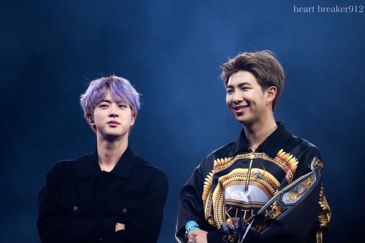 yes the angle is a bit wonky in sm pics but joonie is still an oversized puppy . jinnie tiny hammie