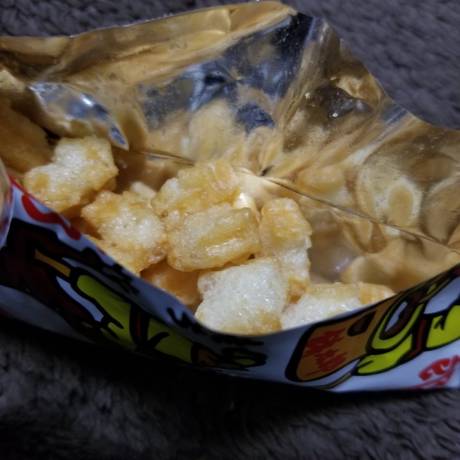 菓道 どんどん焼き 餅太郎 の違いは ついでにキムチ味も紹介 駄菓子屋よっちゃん