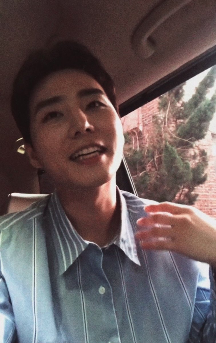 200403 youngk vlive screenshots (without logo) -thread-