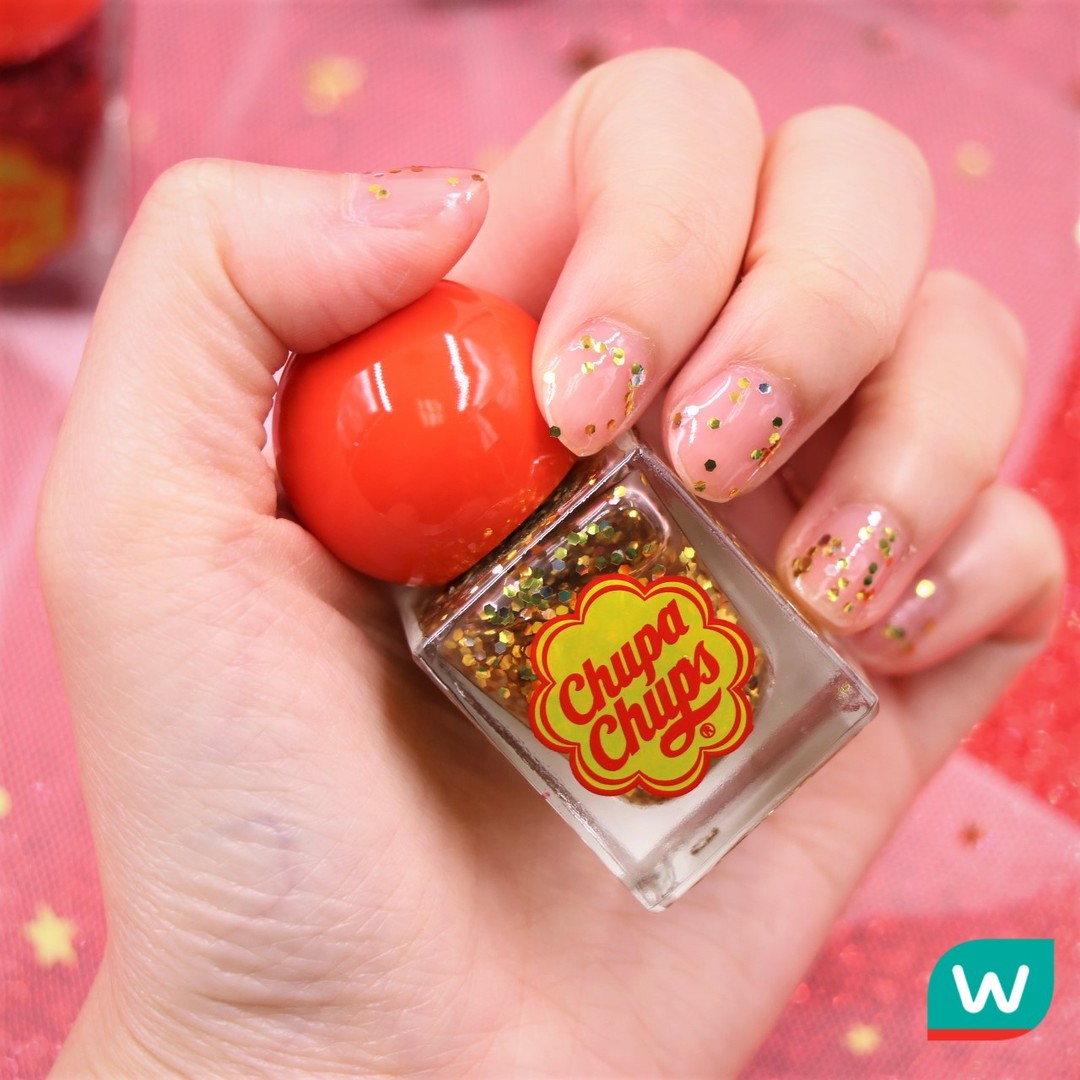 WatsonsThailand's tweet photo. Quarantine life ! อย่าปล่อยให้เล็บขาดสีสัน ยาทาเล็บสีสันสุดคิ้วท์ เบอร์ #07 Glitter Gold กลิตเตอร์สีทองสุดปังอร่าม แจ่มว้าว ทาง่าย ติดทน ทาเป็นน้ำยาโค้ต ลงทับสีอื่นก็ได้น้า พิ��ศษ ราคา 35 บาท ปกติ 49 บาท
หมดเขต 22 เม.ย.63 คลิกช้อป https://t.co/HFGFJhEFb2

#รีวิววัตสัน https://t.co/ke6XvGhAuD