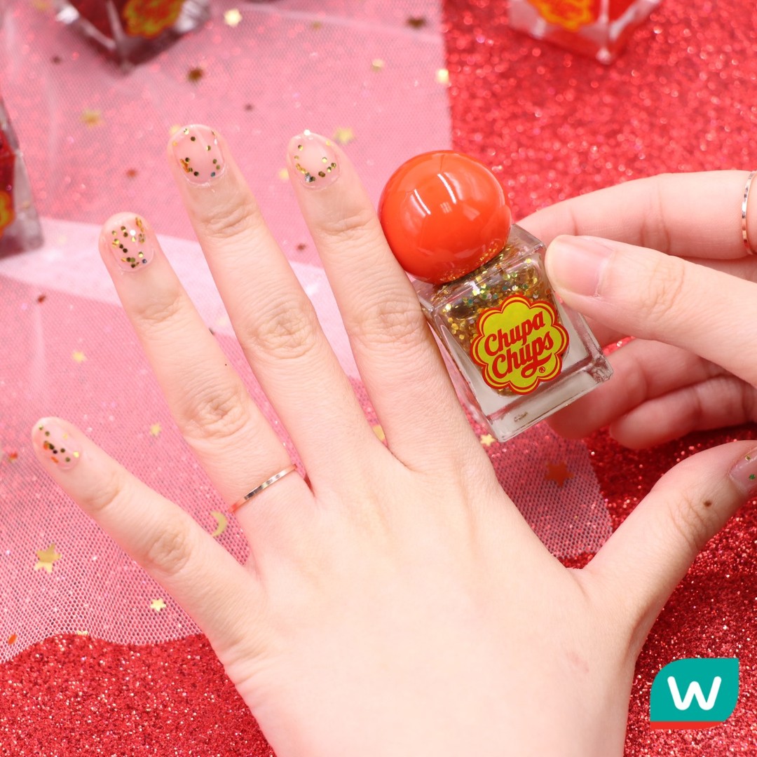 WatsonsThailand's tweet photo. Quarantine life ! อย่าปล่อยให้เล็บขาดสีสัน ยาทาเล็บสีสันสุดคิ้วท์ เบอร์ #07 Glitter Gold กลิตเตอร์สีทองสุดปังอร่าม แจ่มว้าว ทาง่าย ติดทน ทาเป็นน้ำยาโค้ต ลงทับสีอื่นก็ได้น้า พิ��ศษ ราคา 35 บาท ปกติ 49 บาท
หมดเขต 22 เม.ย.63 คลิกช้อป https://t.co/HFGFJhEFb2

#รีวิววัตสัน https://t.co/ke6XvGhAuD
