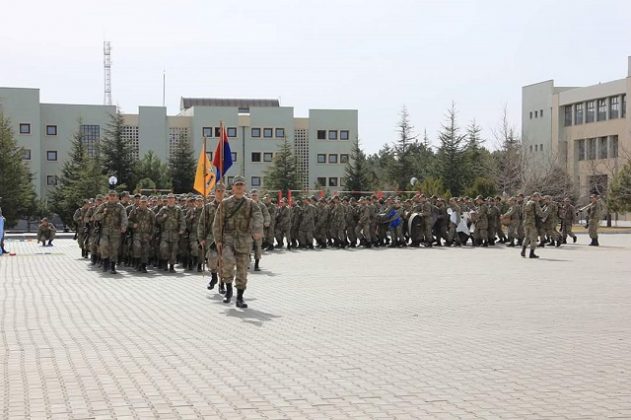📌ÖZEL HABER

‼️KHK mağduru askeri öğrenciler üniformalarını geri istiyor

Gazete Rüzgârlı' ya konuşan öğrencilerin ve ailelerin tek isteği;

♦️Güvenlik soruşturmalarının yapılması temiz olanların görevlerine iade edilmesi
#khk #askeriogreciler 

bit.ly/39Iylvk