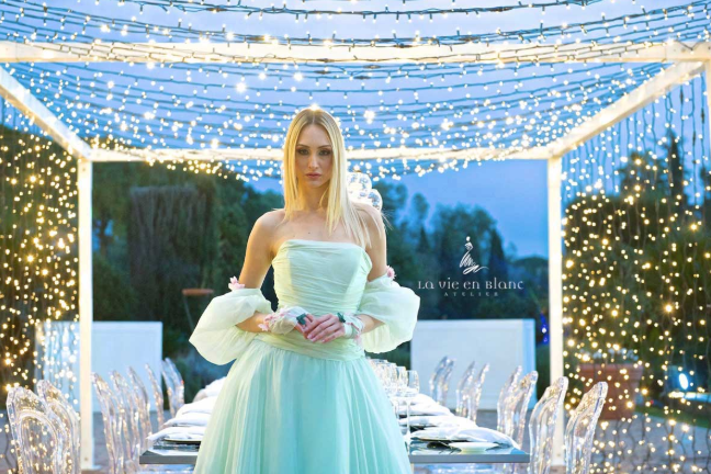 lifepeople_mag's tweet photo. Le #nozze della generazione delle #millennials
Abiti e sogni de La Vie en Blanc Atelier ➡️ https://t.co/kbij6rslTj
Con un aumento di click su Stylight +105.39% questo #brand regala alle giovani spose tutto ciò che hanno sempre desiderato
#wedding #weddingdress #sposa #modasposa https://t.co/EflKdXIM21