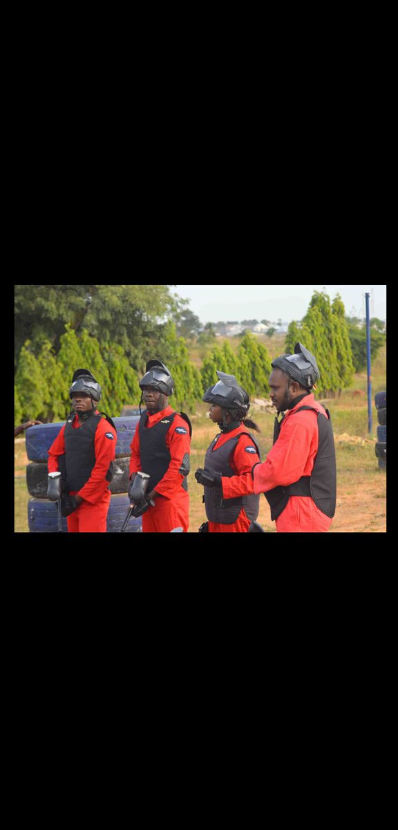Braxcool's tweet photo. Behind d scene

#MoneyHeist4
#LaCasaDePapel4

@Real_jaeflex
@iamoludavid
@Emmygib101
@Abel_whyse
@bahagzz https://t.co/PlV2mCV1RC