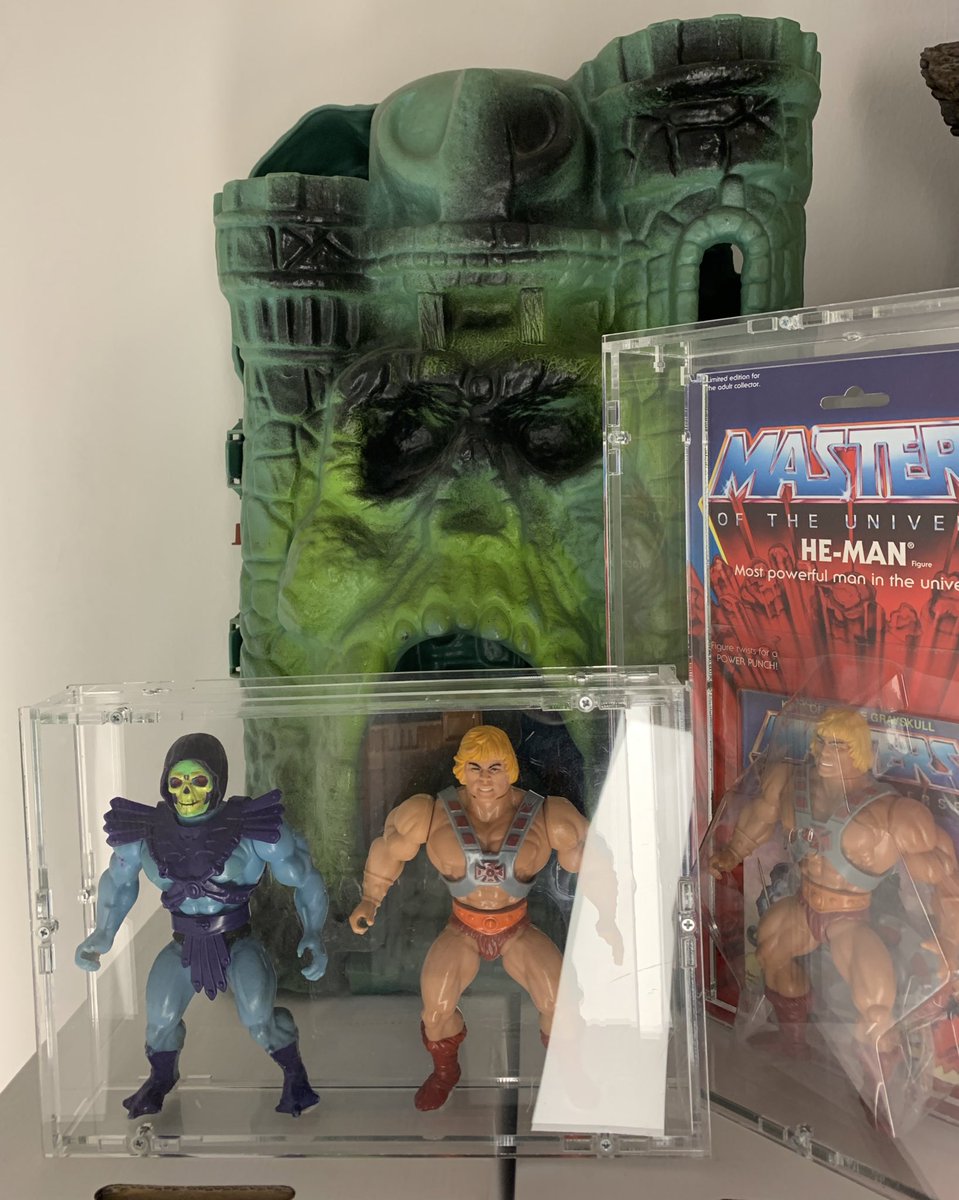 comickult's tweet photo. @BattleRamBlog Here we go #HeMan #MOTU 1982 Peach Cheeks #Skeletor #CasteGrayskull #BattleCat #Panthor #ComicKult https://t.co/t4U5YpSTos