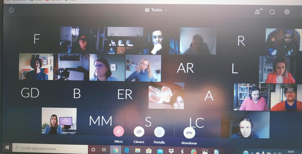 martagallardo89's tweet photo. Mañana con aportaciones nuevas @reinventhadas #jornadaonline #mujeres https://t.co/uHqOre4xJx