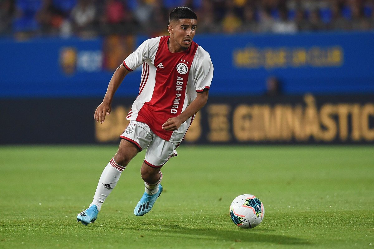 FormationFC_'s tweet photo. 19- Naci Ünüvar, présenté par @johanncrochet 

Âge : 16 ans 
Poste : milieu offensif 
Club : Ajax Amsterdam 🇳🇱 
Nationalités : néerlando-turque 🇳🇱🇹🇷 
Qualités : créativité, technique, justesse, intelligence situationnelle 
Comparé à : Hakim Ziyech https://t.co/A1UAXE3X69