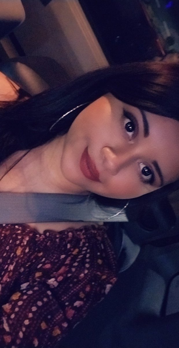 Jessica_De_Leon's tweet photo. 🌺🥀 https://t.co/3HSP0NubQ0