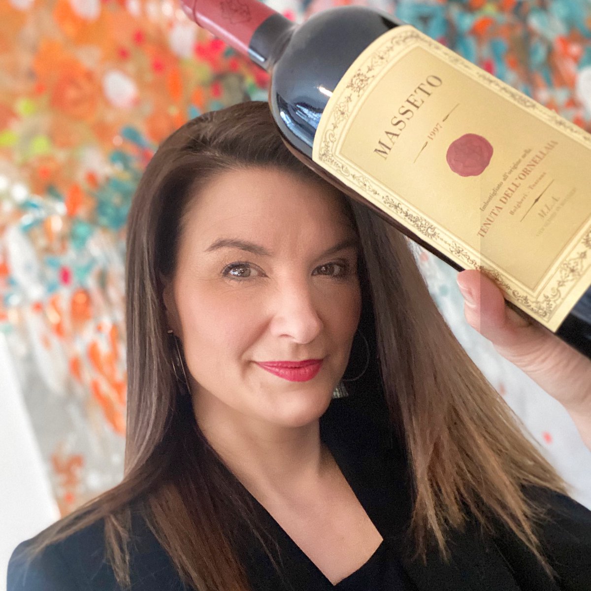 jessicaharnois's tweet photo. Cheers from 🇨🇦🍷 🌎 I’m waiting to drink this great Masseto ‘97 after #COVIDー19 I’m tagging @olivierpoussier France 🇫🇷 to get this #SociableDistancingClub in action! Tell us about YOUR #lockdownwine and tag a friend in a different country #wine @cluboenologique @guyawoodward https://t.co/VLiohszWDz